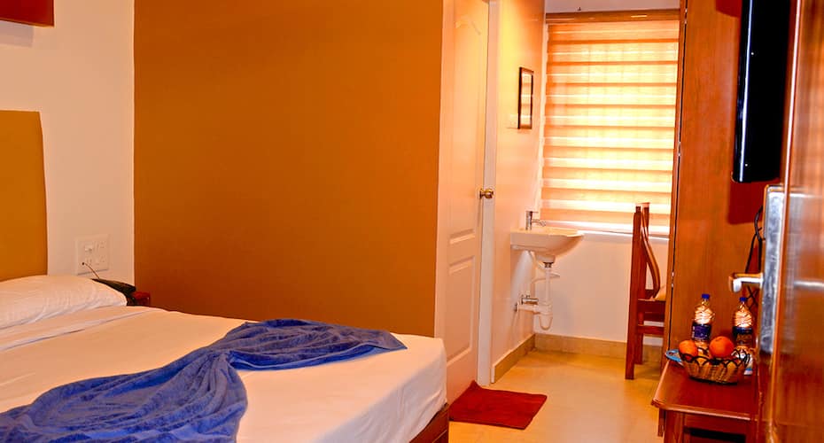 Hotel Shree Deiva, Theni Allinagaram 4